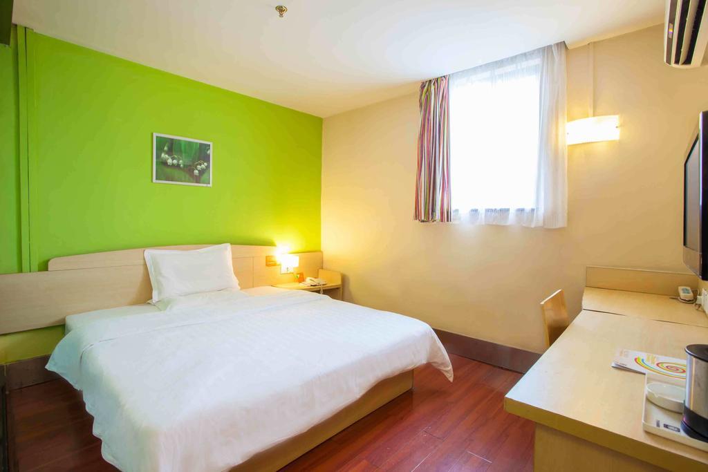 7Days Inn Jingmen Huyaguan Værelse billede